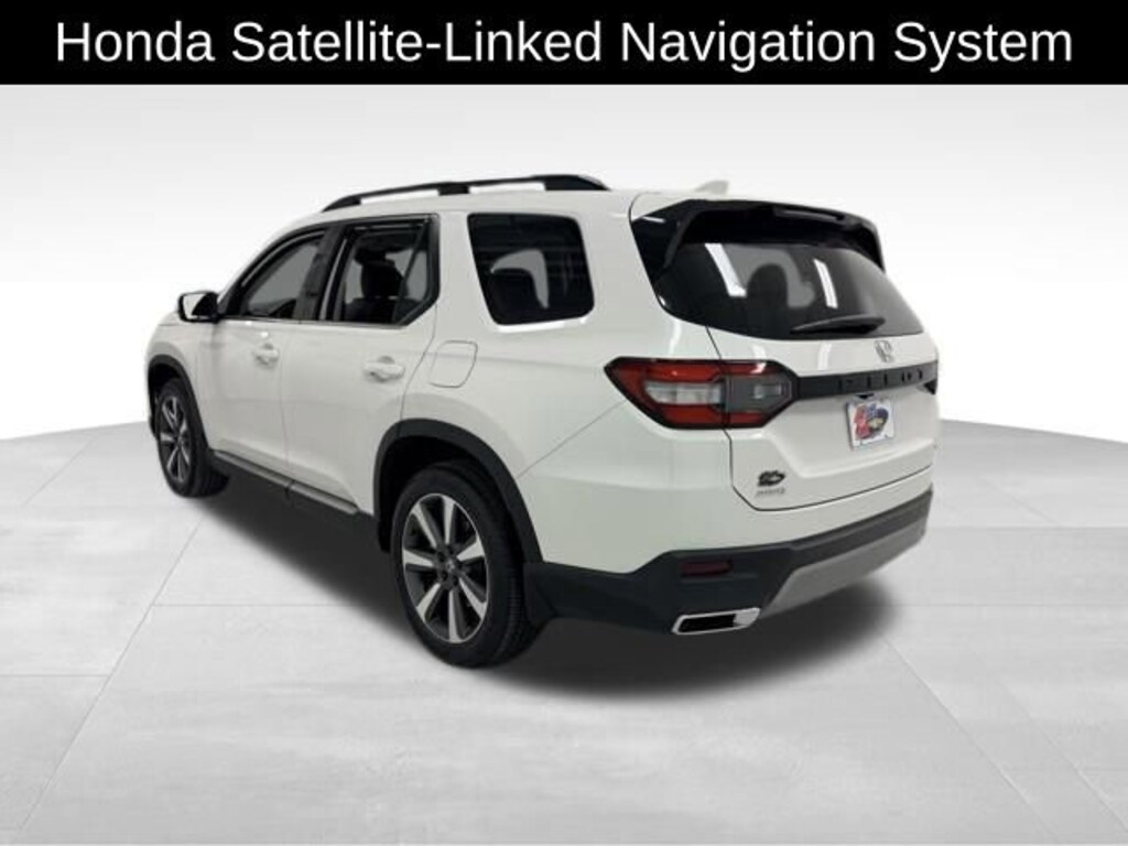 Used 2025 Honda Pilot Elite SUV
