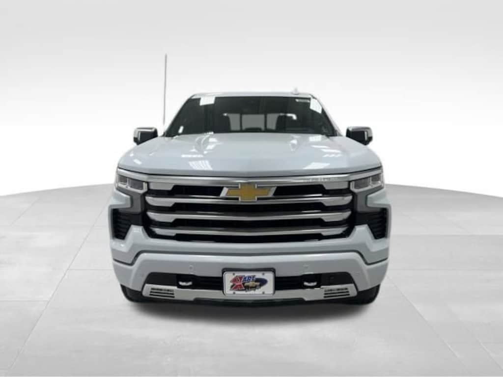 New 2026 Chevrolet Silverado 1500 High Country Truck Crew Cab