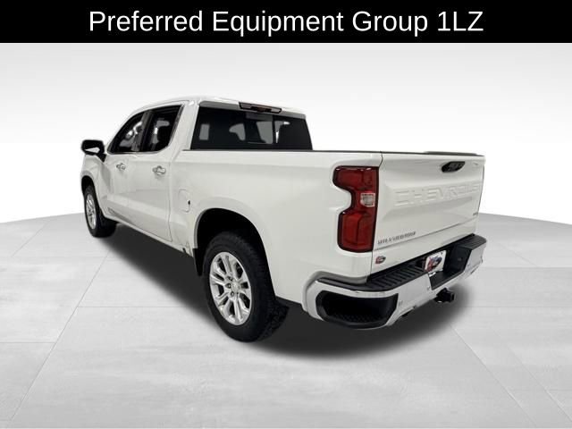 2023 Chevrolet Silverado 1500 LTZ photo 2