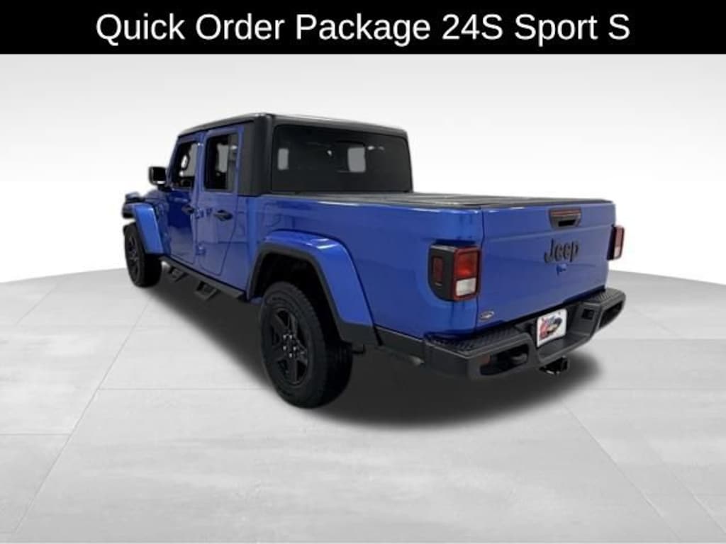 Used 2021 Jeep Gladiator Sport S 4x4 Truck Crew Cab