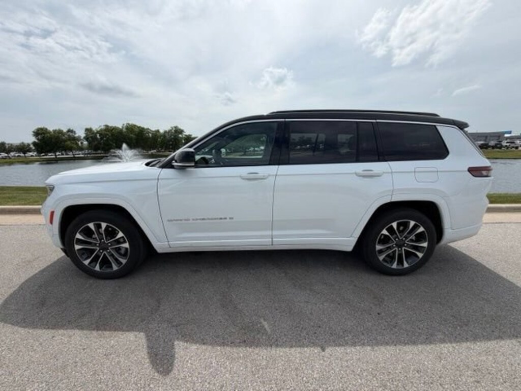 Used 2024 Jeep Grand Cherokee L Overland 4x4 SUV
