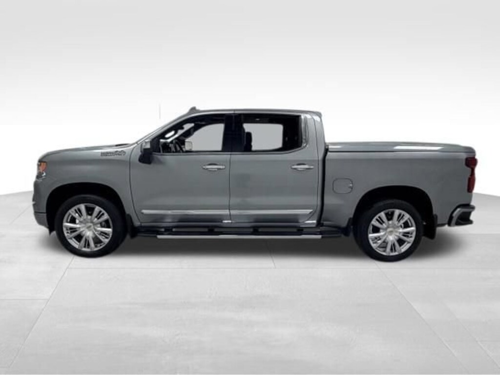 Used 2025 Chevrolet Silverado 1500 High Country Truck Crew Cab