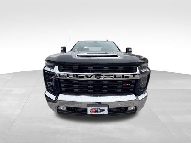 2022 Chevrolet Silverado 2500HD LT photo 2