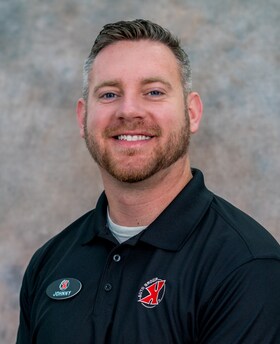 Staff member JOHNNY LOOSE from ID_473c9b861bf0