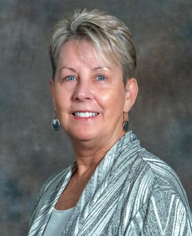 Staff member TAMMY SIX from ID_5674d443996b