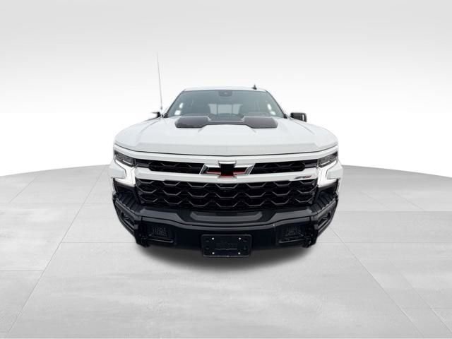 2023 Chevrolet Silverado 1500 ZR2 photo 2
