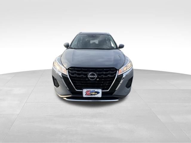 2023 Nissan Kicks SV photo 3