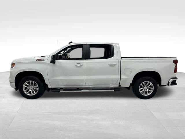 2022 Chevrolet Silverado 1500 RST photo 2