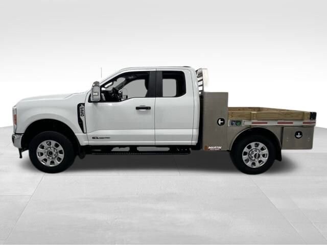 2023 Ford F-250 XL photo 2