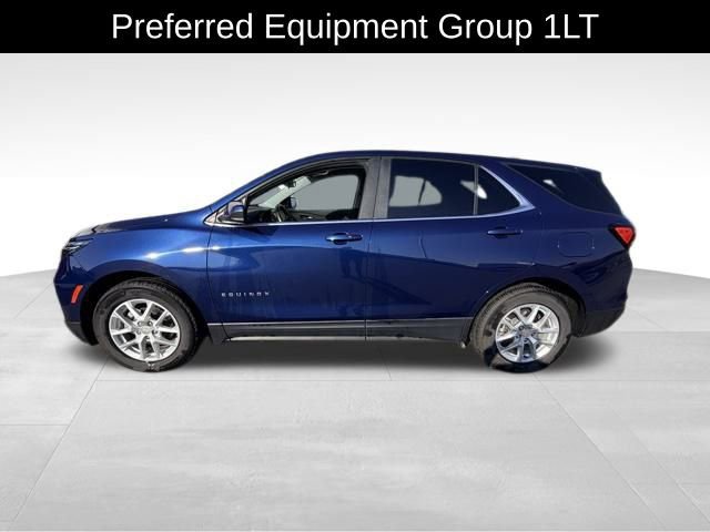2022 Chevrolet Equinox LT photo 3