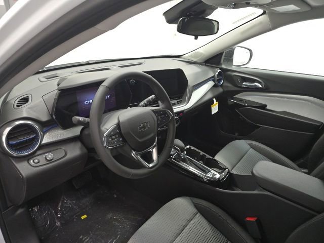 2026 Chevrolet Trax LT - Photo 9