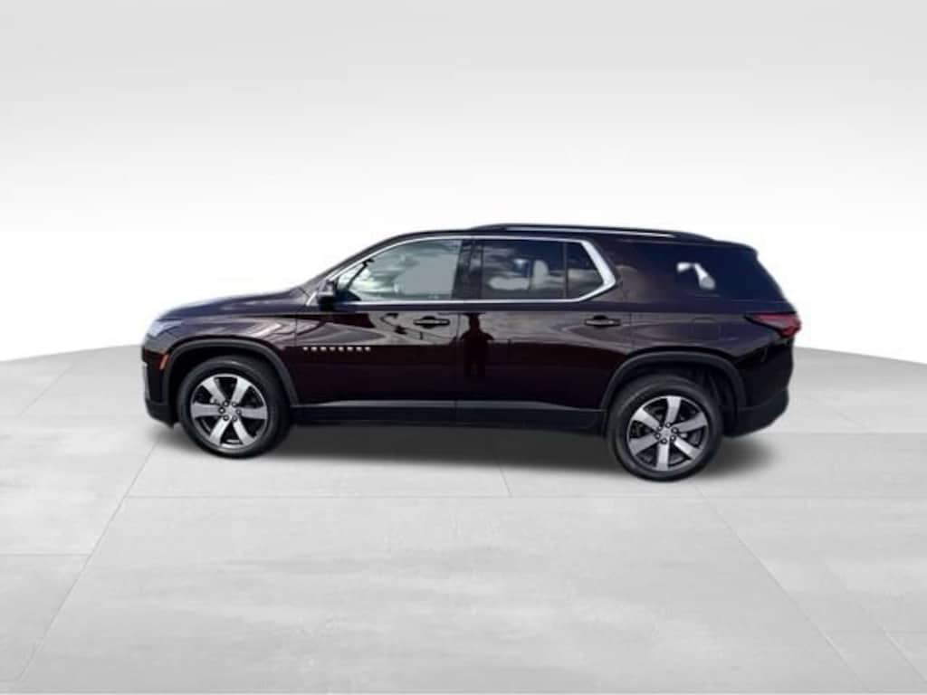 Used 2023 Chevrolet Traverse LT Leather SUV