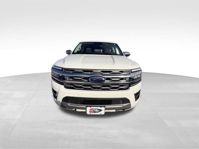 2024 Ford Expedition Platinum MAX photo 2