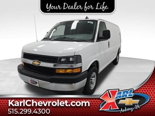 2025 Chevrolet Express Base's photo