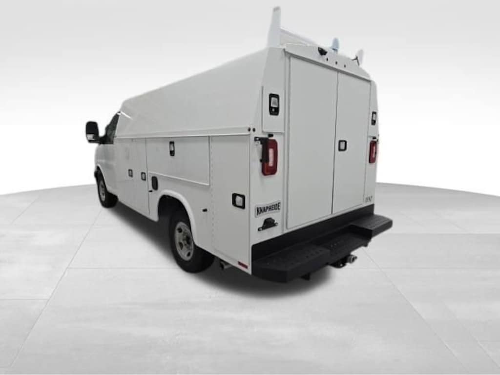 New 2026 Chevrolet Express Cutaway 3500 1WT Cutaway Van