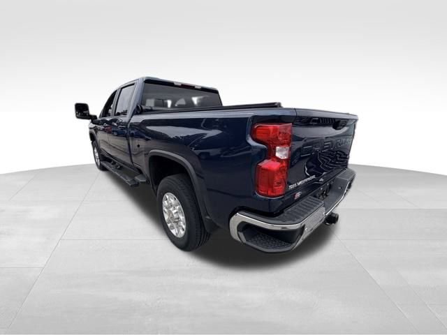 2022 Chevrolet Silverado 2500HD LT photo 4