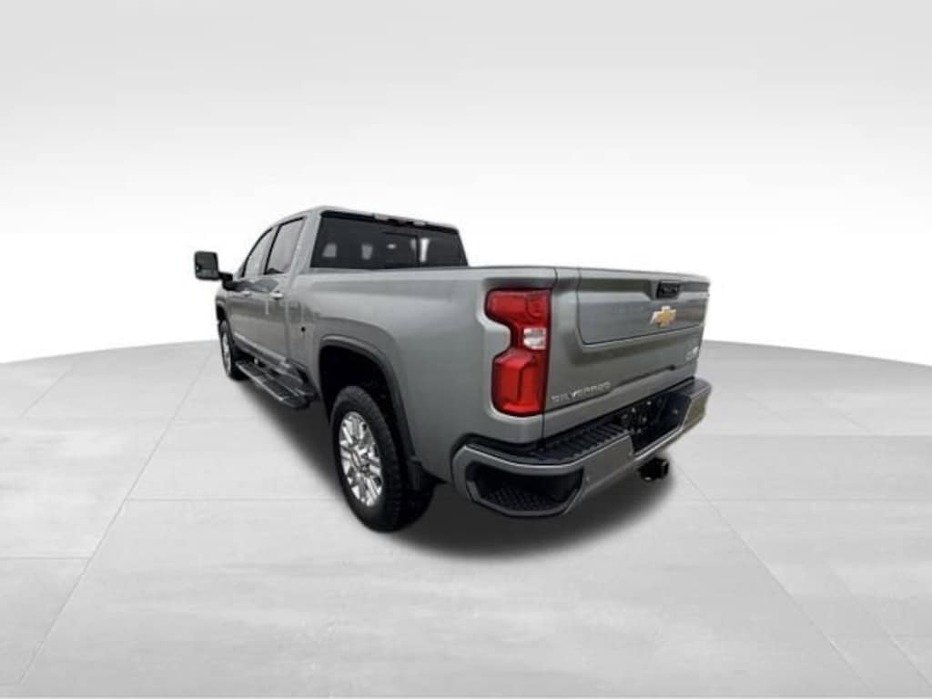 Used 2024 Chevrolet Silverado 3500 HD High Country Truck Crew Cab