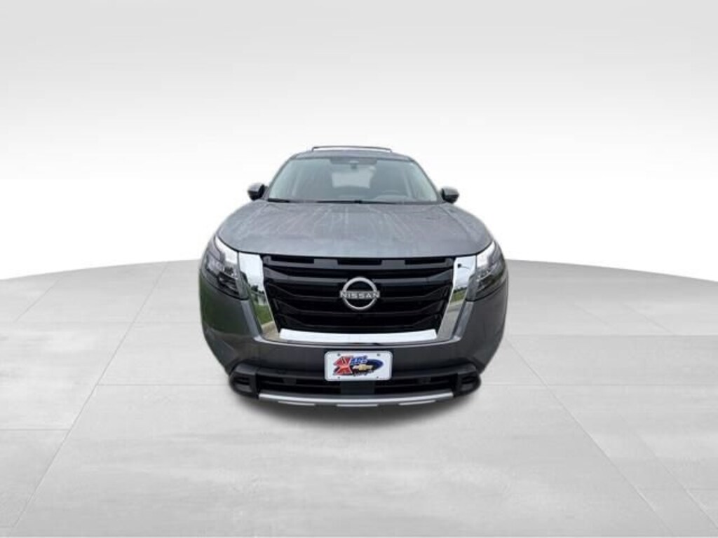 Used 2025 Nissan Pathfinder Platinum 4WD SUV