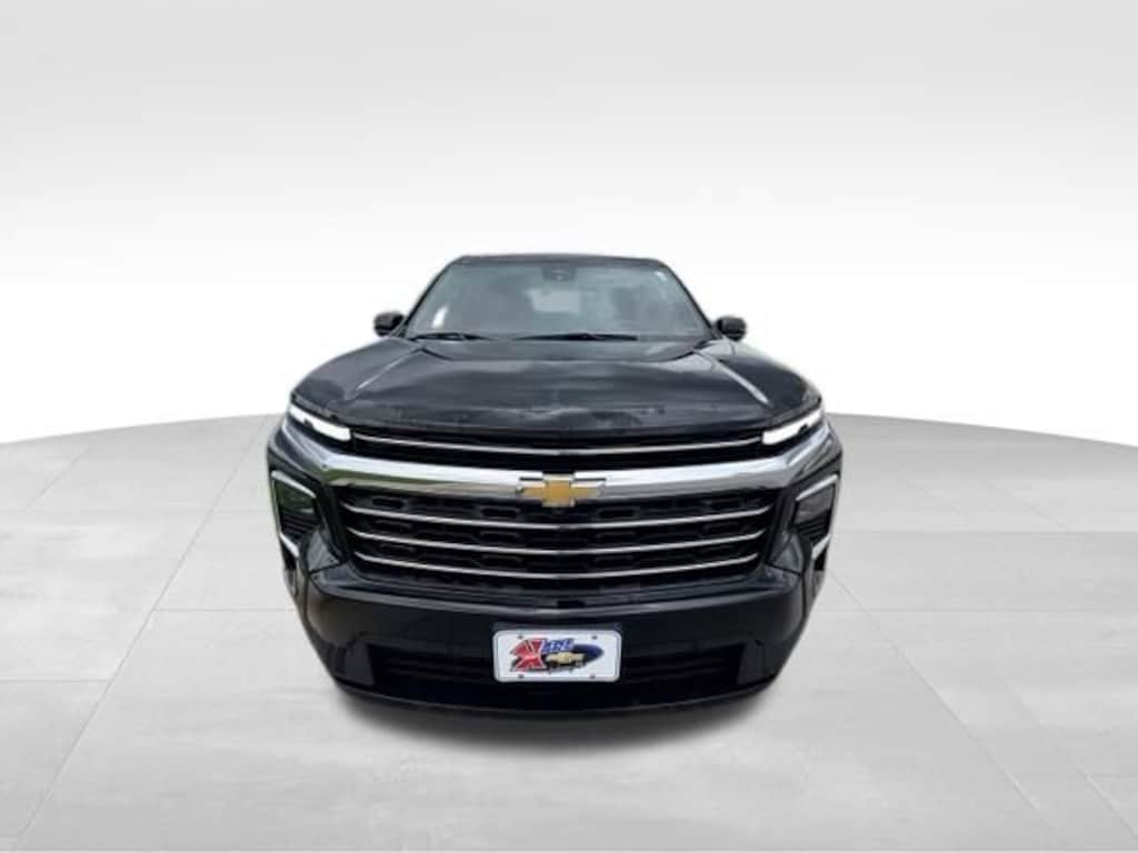 Used 2024 Chevrolet Traverse LT SUV