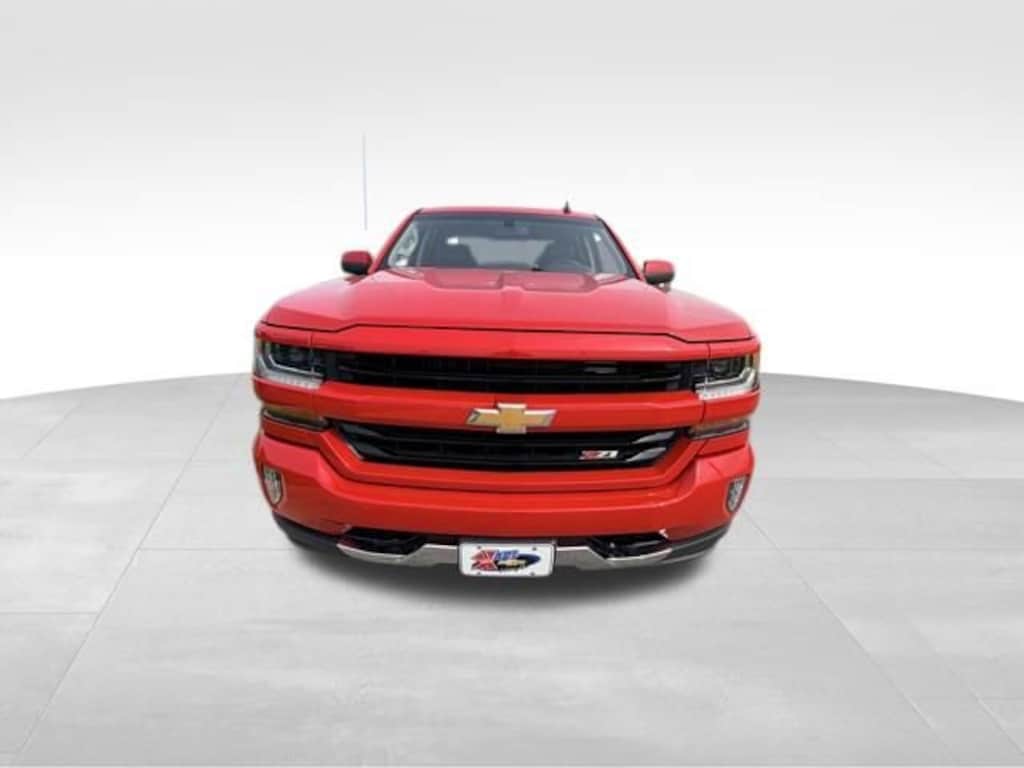 Used 2018 Chevrolet Silverado 1500 LT Truck Crew Cab