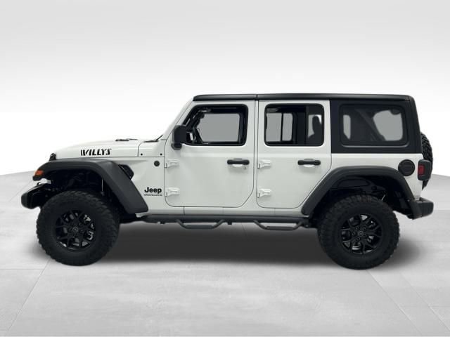 2024 Jeep Wrangler Willys photo 3