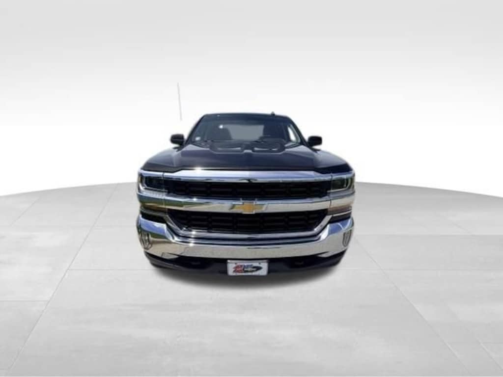 Used 2018 Chevrolet Silverado 1500 LT Truck Crew Cab