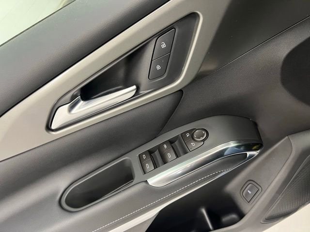 2026 Chevrolet Traverse LT - Photo 14