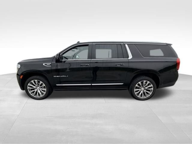 2021 Gmc Yukon XL Denali photo 2
