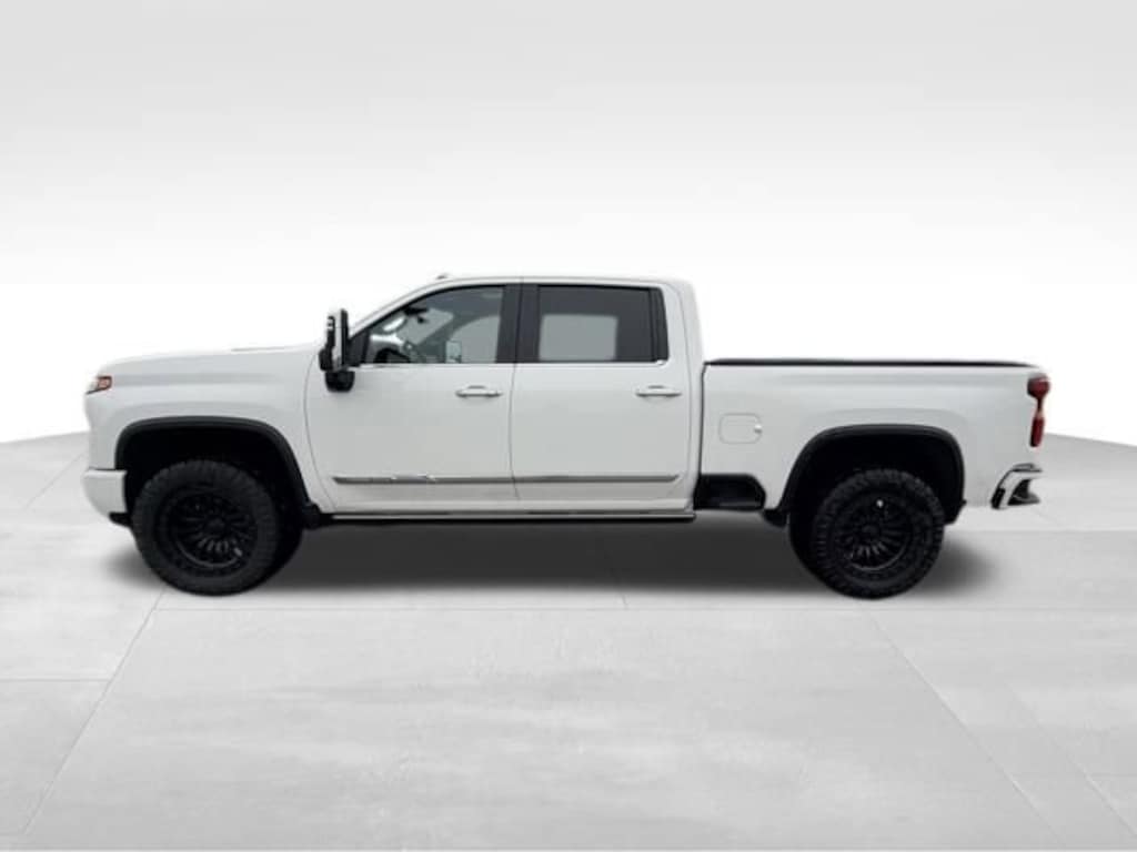 Used 2024 Chevrolet Silverado 3500 HD High Country Truck Crew Cab