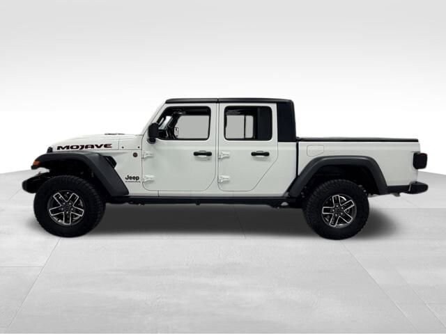 2024 Jeep Gladiator Mojave photo 2