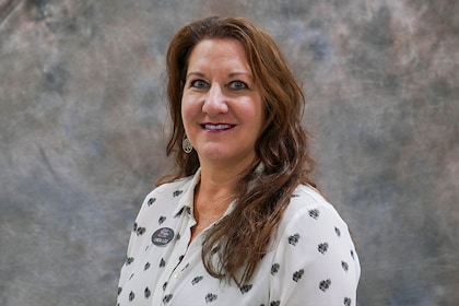 Staff member LINDA SPATHELF from ID_c33a25404617
