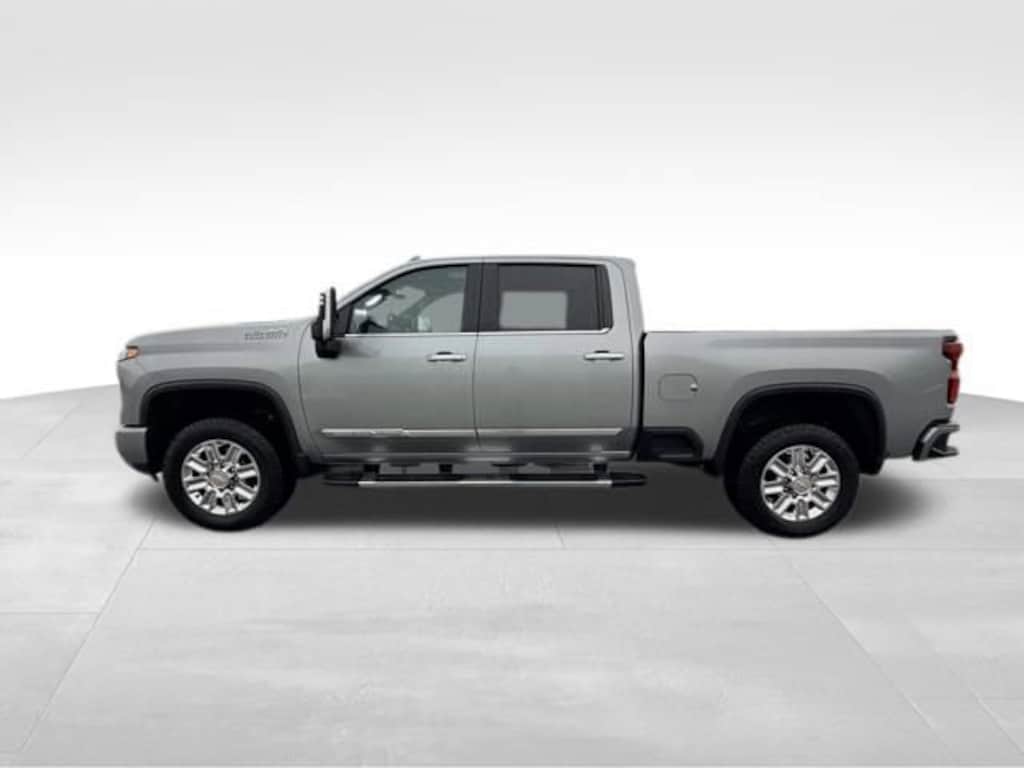 Used 2024 Chevrolet Silverado 3500 HD High Country Truck Crew Cab