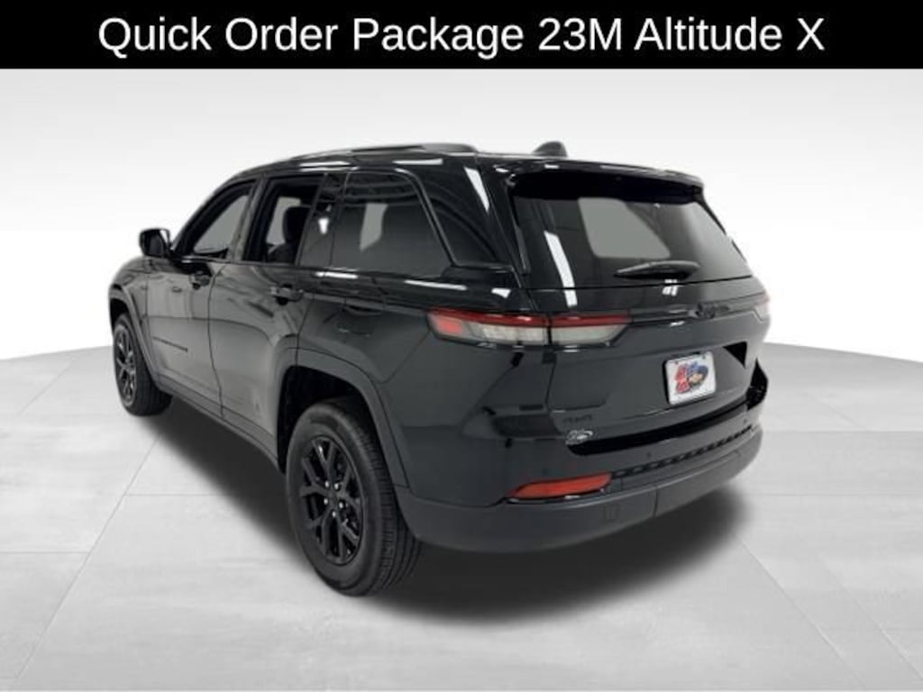 Used 2025 Jeep Grand Cherokee Altitude X SUV
