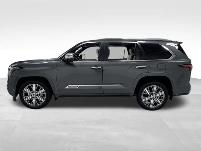 2024 Toyota Sequoia Capstone photo 2