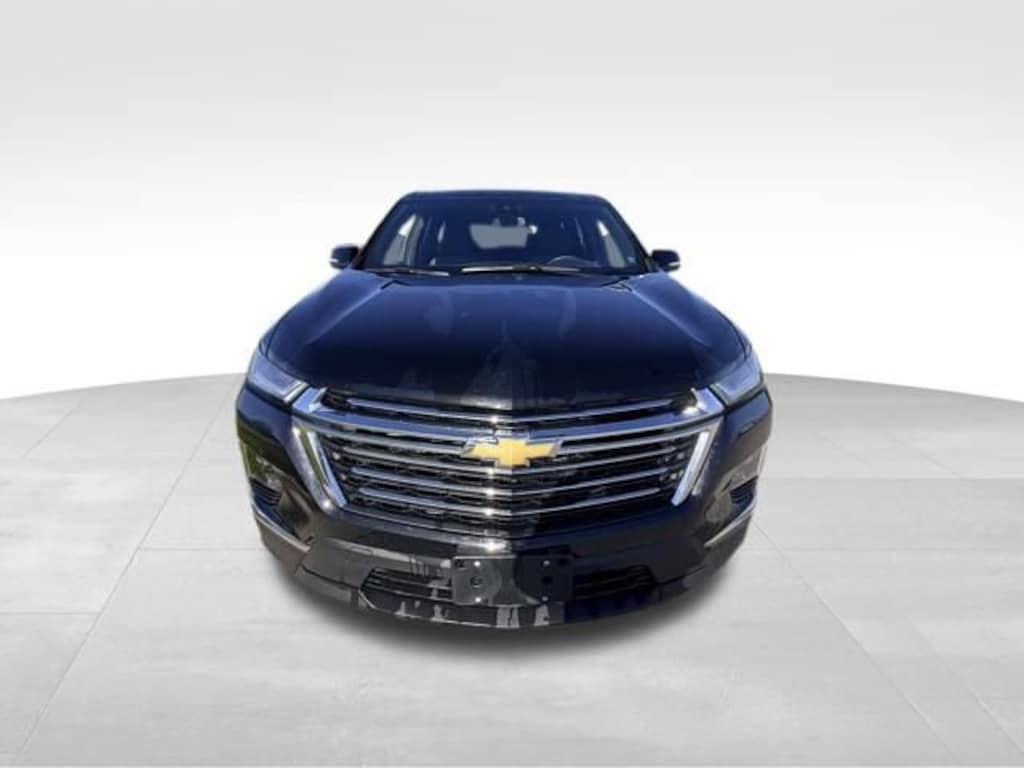 Used 2023 Chevrolet Traverse LT Cloth SUV