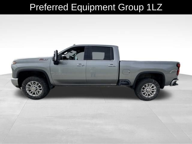2025 Chevrolet Silverado 2500HD LTZ photo 3