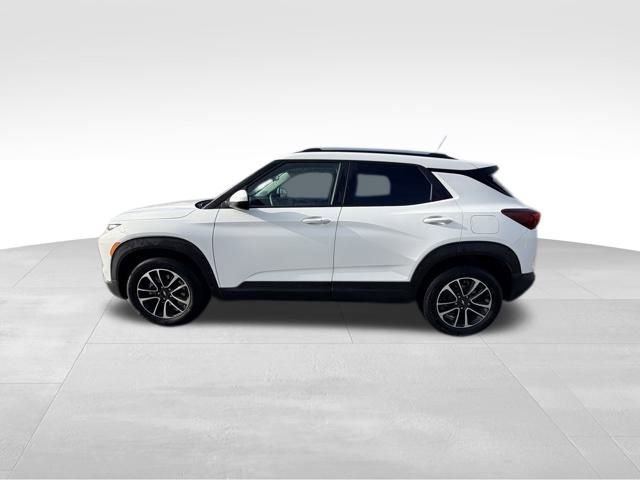 2024 Chevrolet Trailblazer LT photo 3