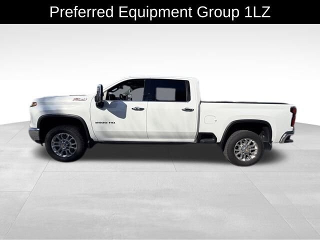 2024 Chevrolet Silverado 2500HD LTZ photo 2