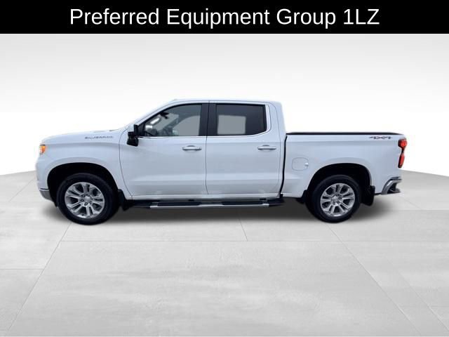 2022 Chevrolet Silverado 1500 LTZ photo 2