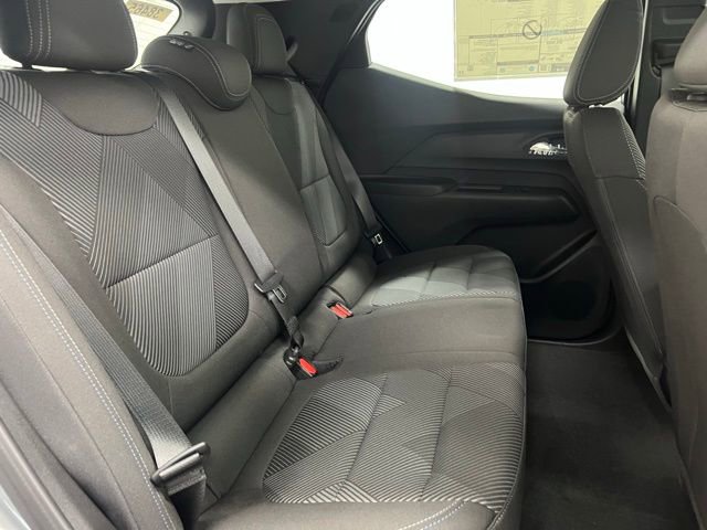 2027 Chevrolet Bolt LT - Photo 19