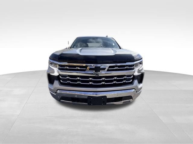 2022 Chevrolet Silverado 1500 LTZ photo 3
