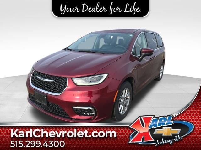 2023 Chrysler Pacifica Touring L's photo