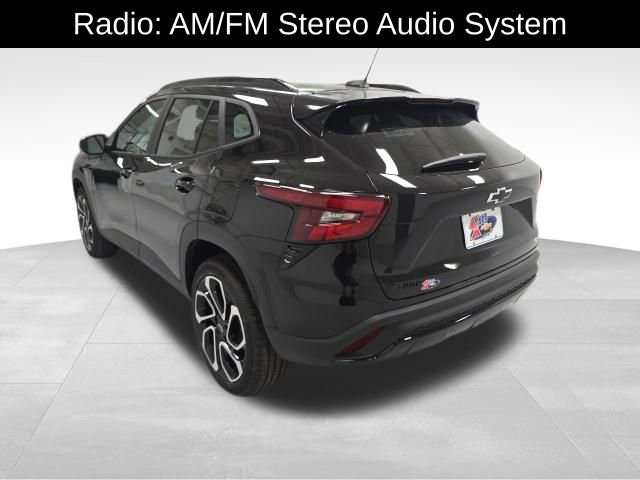 2026 Chevrolet Trax photo 2