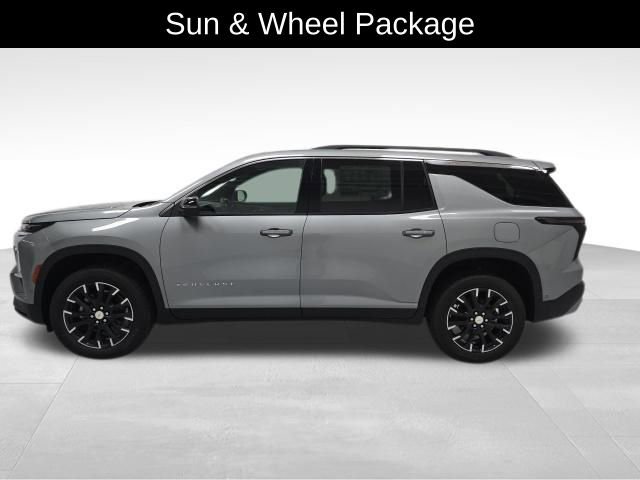 2026 Chevrolet Traverse photo 2