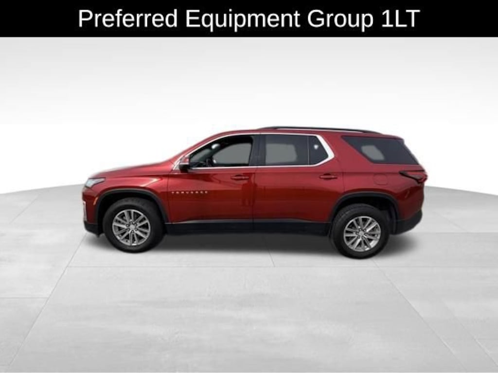 Used 2023 Chevrolet Traverse LT Cloth SUV