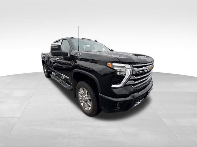 2024 Chevrolet Silverado 2500HD High Country photo 3