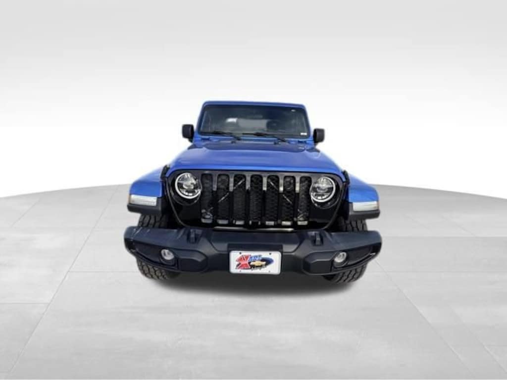 Used 2021 Jeep Gladiator Willys 4x4 Truck Crew Cab