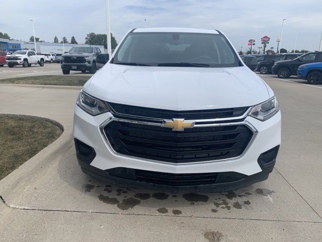 Used 2021 Chevrolet Traverse LS with VIN 1GNERFKW1MJ202398 for sale in Stuart, IA