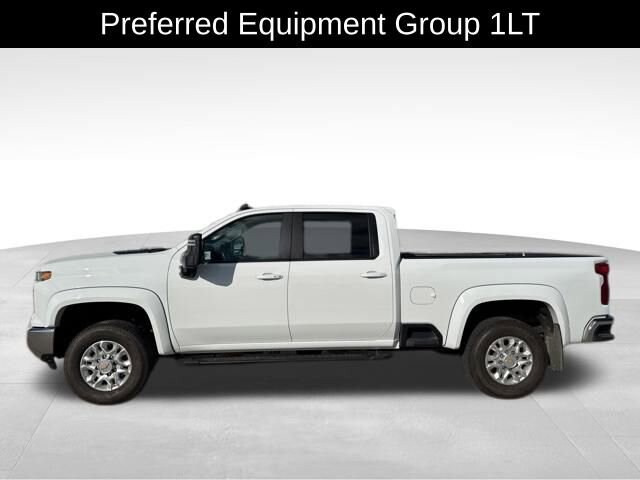2024 Chevrolet Silverado 2500HD LT photo 2