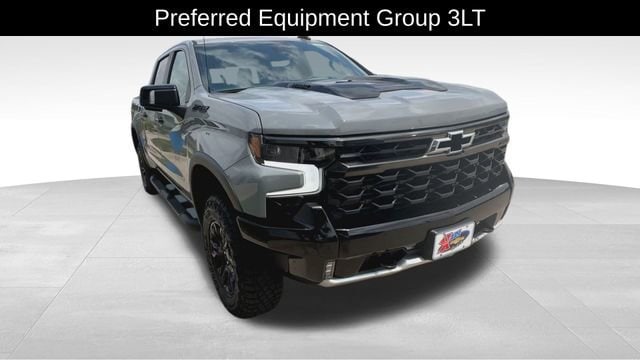Used 2024 Chevrolet Silverado 1500 ZR2 with VIN 3GCUDHE85RG388452 for sale in Stuart, IA